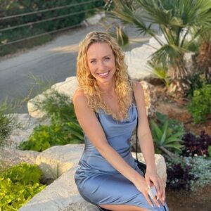 Meet your Posher, Liana